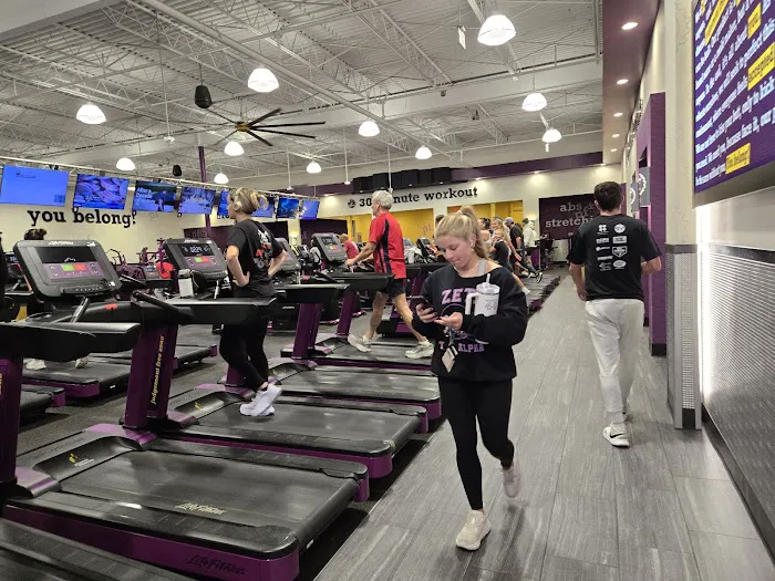 Planet Fitness Picture 5
