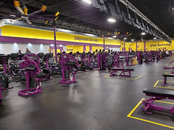 Planet Fitness Picture 8