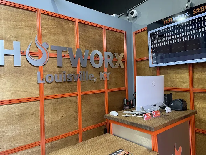 HOTWORX - Louisville, KY - Highlands Picture 9