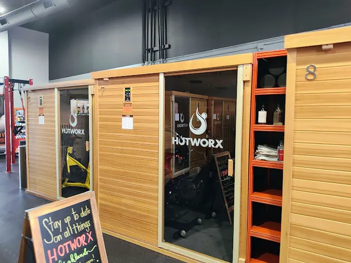 HOTWORX - Louisville, KY - Highlands Picture 4