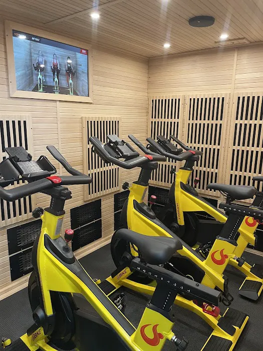 HOTWORX - Louisville, KY - Highlands Picture 2