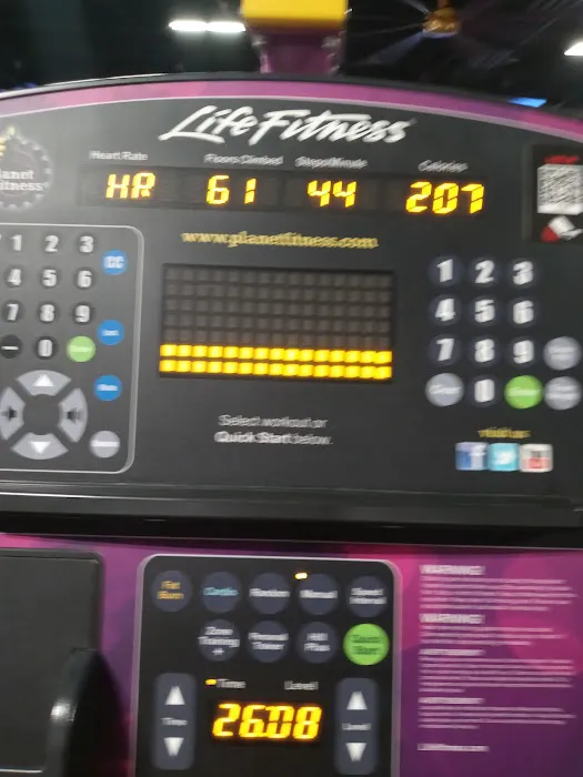 Planet Fitness Picture 5