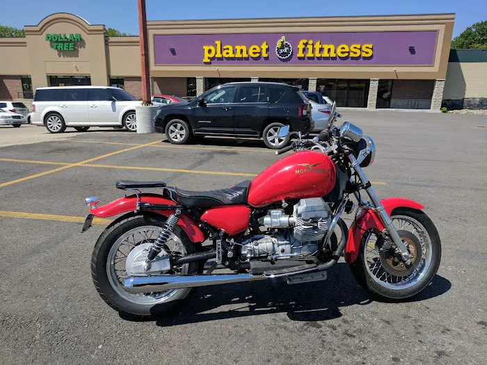 Planet Fitness Picture 4