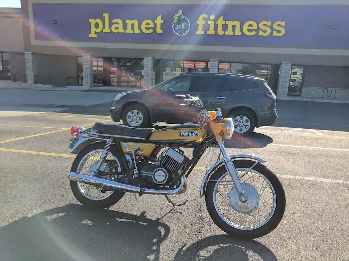 Planet Fitness Picture 7