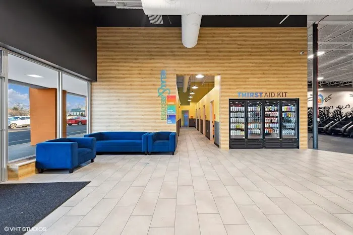 Crunch Fitness - Fern Creek Picture 2