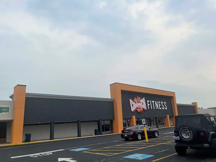 Crunch Fitness - Fern Creek Picture 1