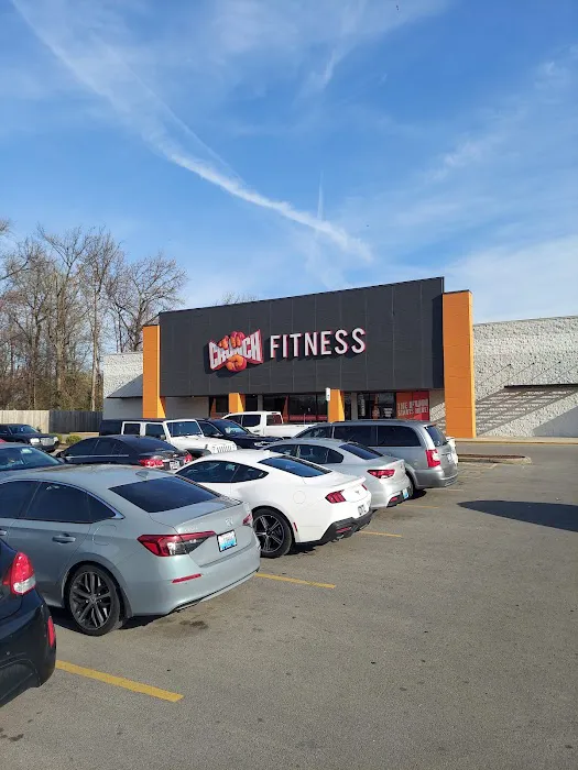 Crunch Fitness - Outer Loop Picture 10