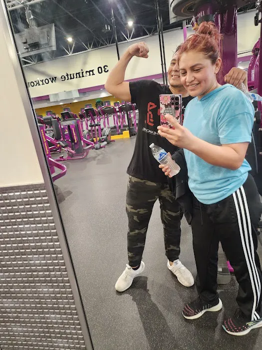 Planet Fitness Picture 7