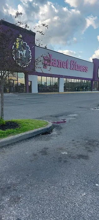 Planet Fitness Picture 1