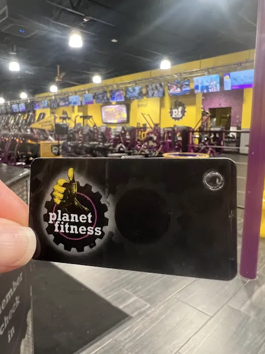 Planet Fitness Picture 10