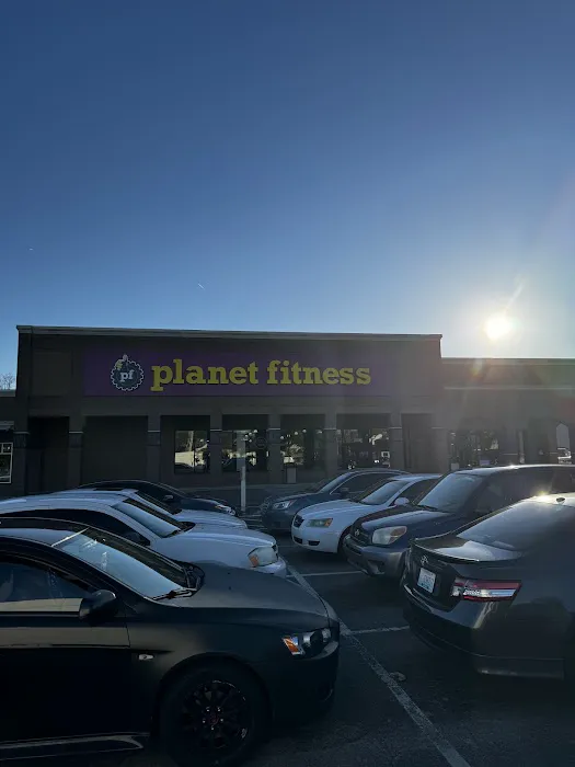 Planet Fitness Picture 5