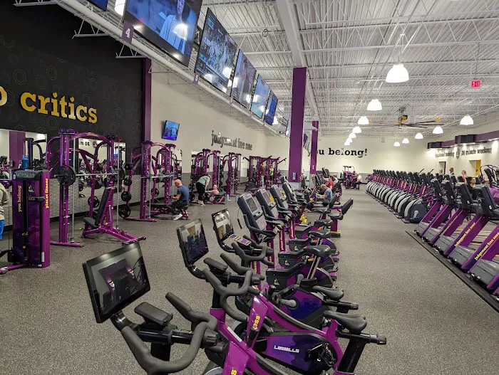 Planet Fitness Picture 7