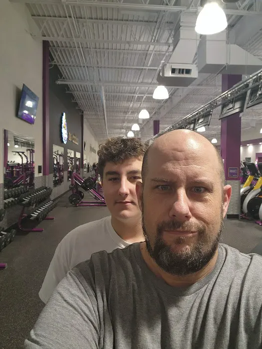 Planet Fitness Picture 6
