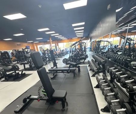 Iron 24 Fitness + Recovery