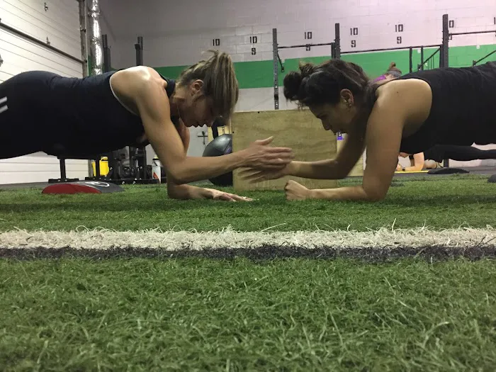 Iron-Oak Fitness Picture 5