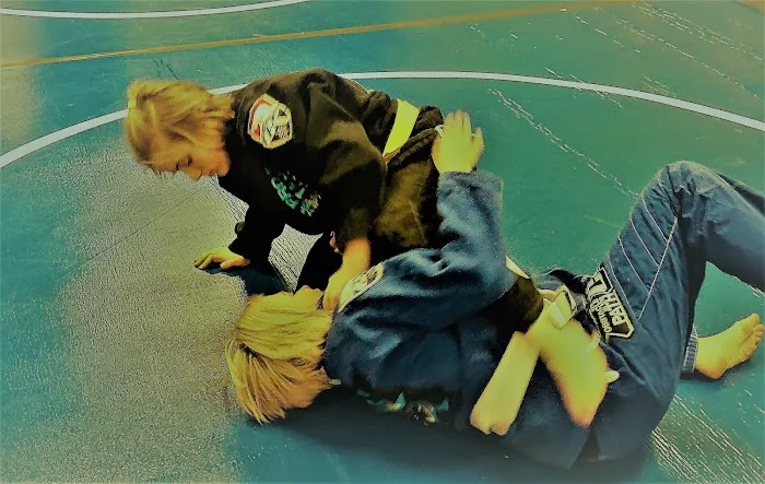 Edge Fitness and Training Headquarters Picture 6