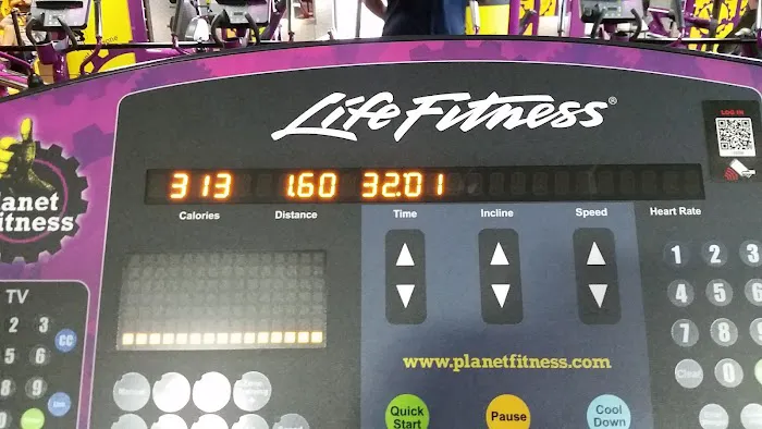 Planet Fitness Picture 7