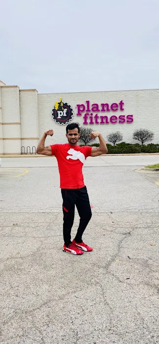 Planet Fitness Picture 5