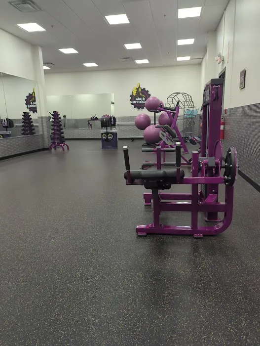Planet Fitness Picture 8