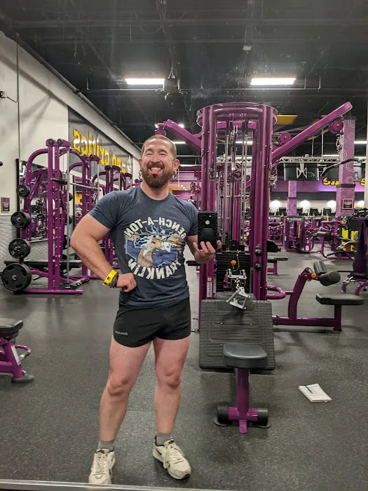 Planet Fitness Picture 10