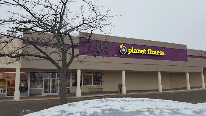 Planet Fitness Picture 1
