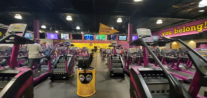 Planet Fitness Picture 7
