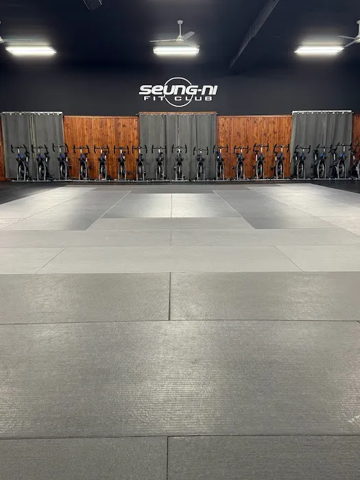 Seung-ni Fit Club Picture 4