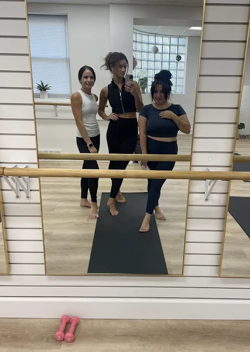 Sanctuary Yoga Bay City Picture 4