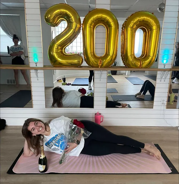 Sanctuary Yoga Bay City Picture 8