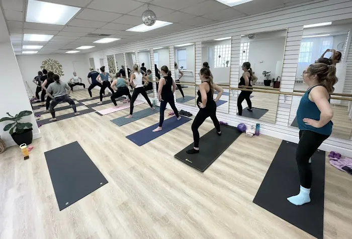 Sanctuary Yoga Bay City Picture 9