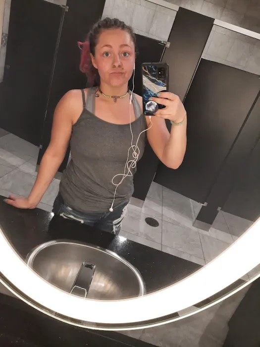 Planet Fitness Picture 8