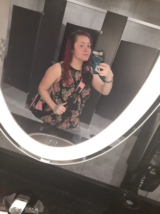 Planet Fitness Picture 1