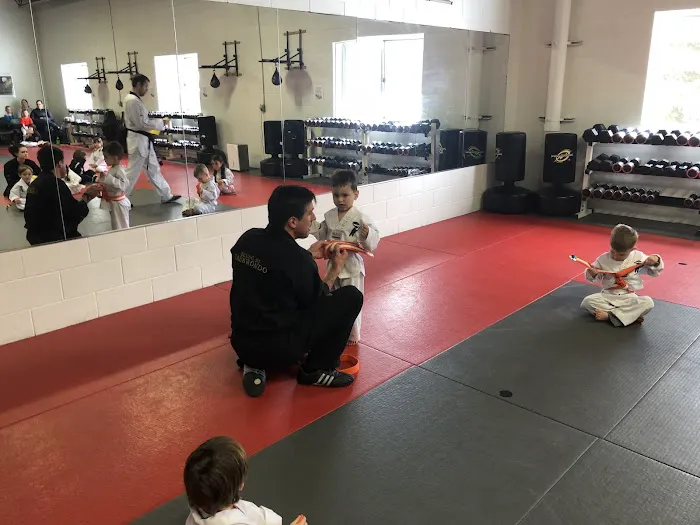 Seung-Ni Fit Club Picture 6