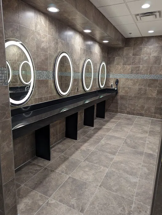 Planet Fitness Picture 7