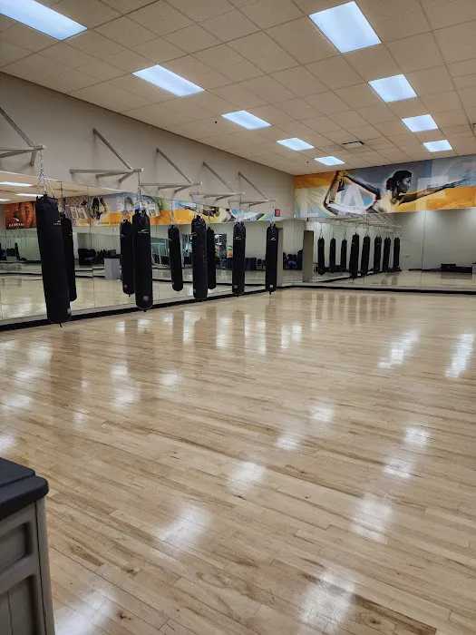 LA Fitness Picture 5