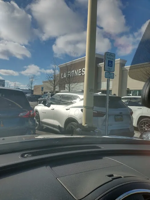 LA Fitness Picture 10