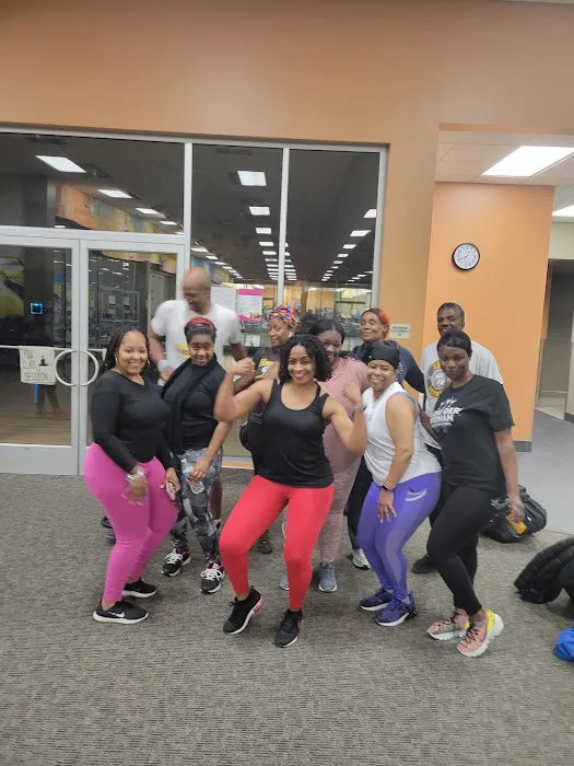 LA Fitness Picture 4