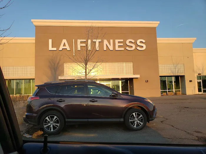 LA Fitness Picture 3