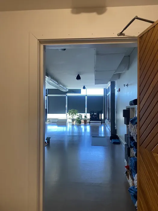 Citizen Yoga Bloomfield Picture 10