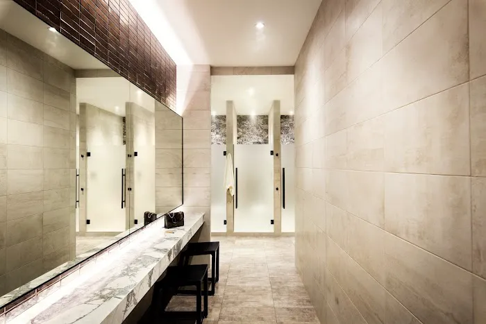 Equinox Bloomfield Hills Picture 9