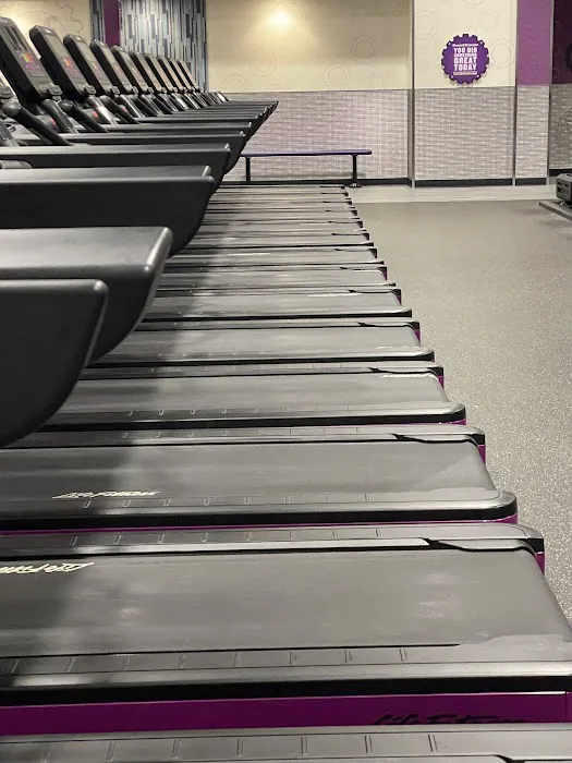 Planet Fitness Picture 8