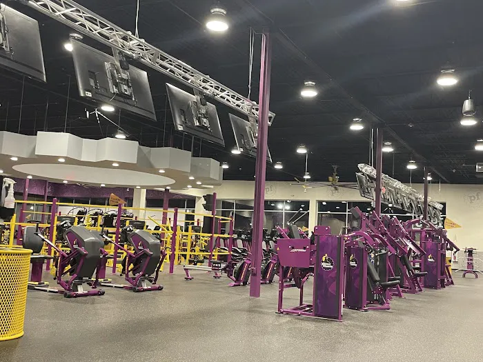 Planet Fitness Picture 7