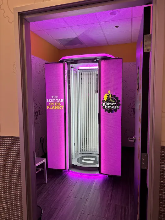 Planet Fitness Picture 6