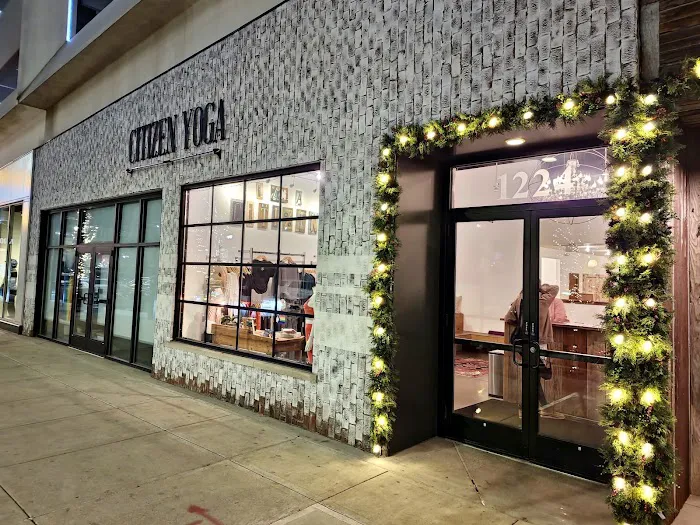 Citizen Yoga Detroit Picture 10