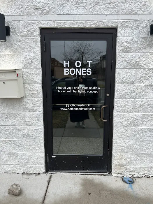 HOT BONES Picture 10