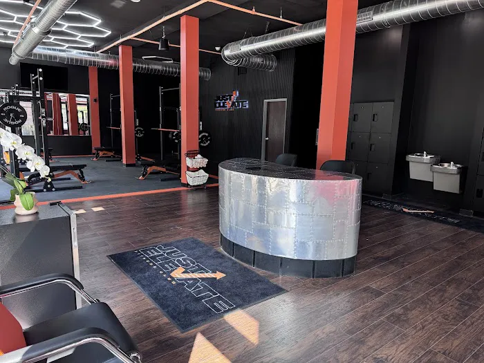 Just Elevate Fitness Club Picture 5