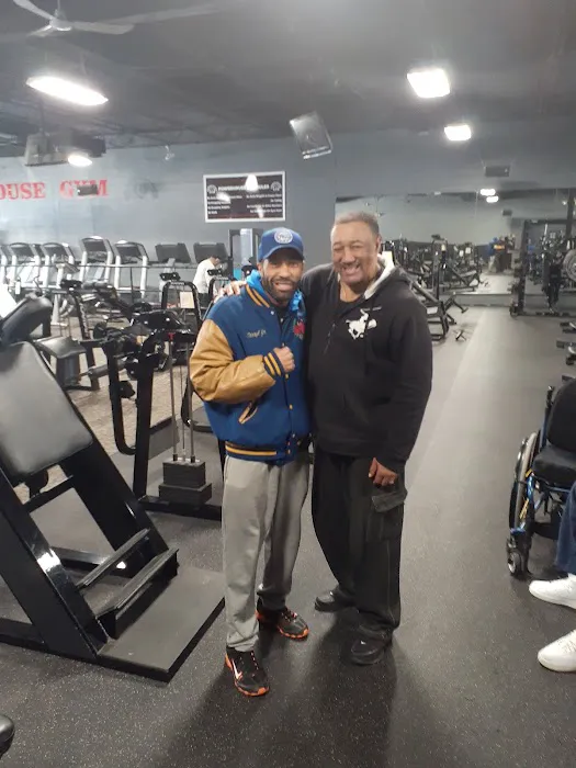 Powerhouse Gym Southfield 24/7 Picture 7