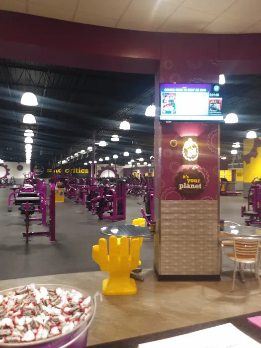 Planet Fitness Picture 7
