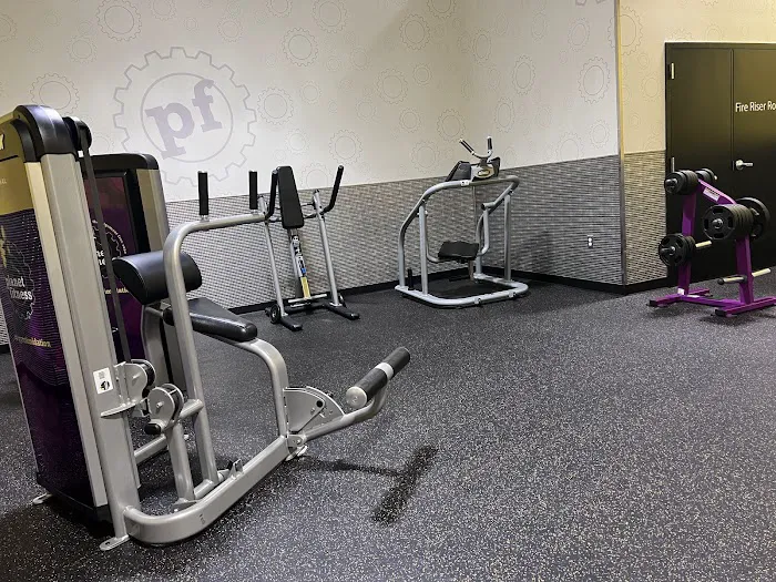 Planet Fitness Picture 8