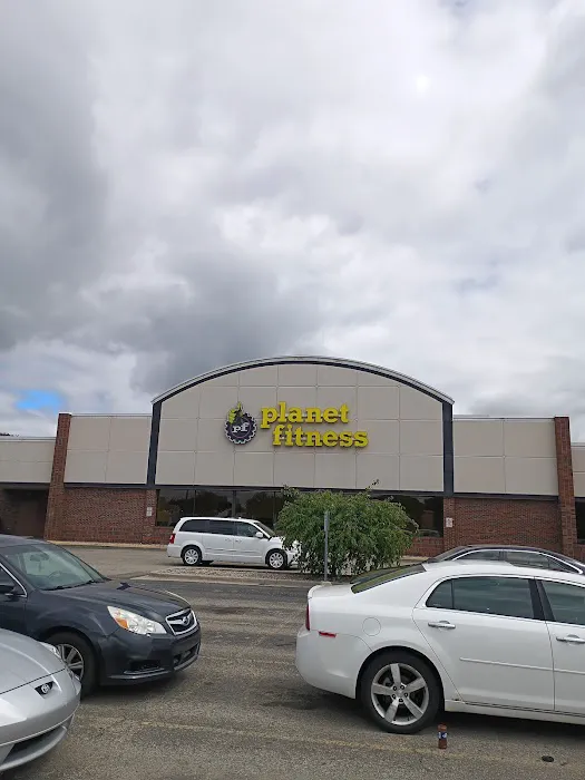 Planet Fitness Picture 9